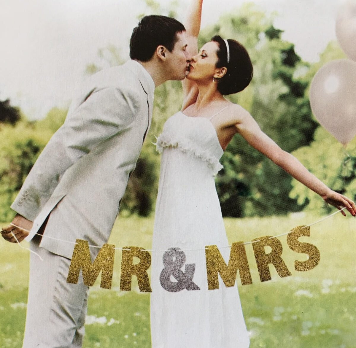 "Mr and Mrs" Glitter Wedding Banner